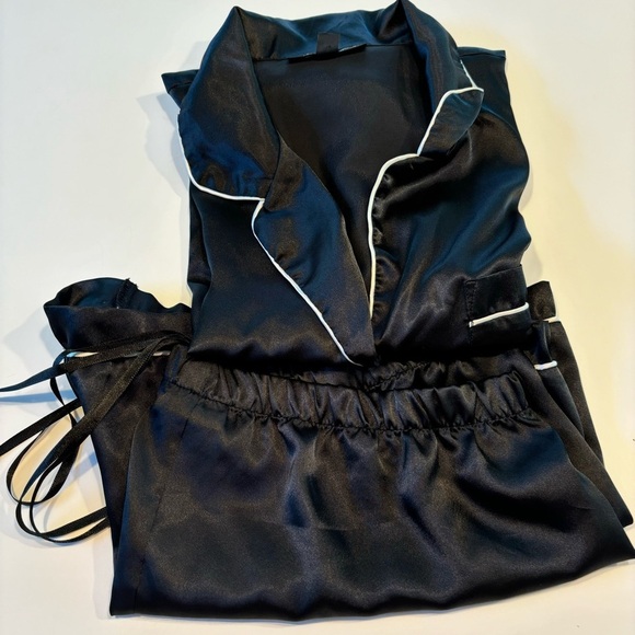 INC International Concepts Black White Trim Pajama Short Set Size L - Picture 1 of 10